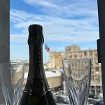 Apt43 Downtown Апартаменти *