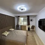 Apt43 Downtown Апартаменти Бухарест