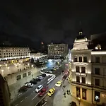 Apt43 Downtown Апартаменти Бухарест