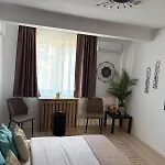Apt43 Downtown